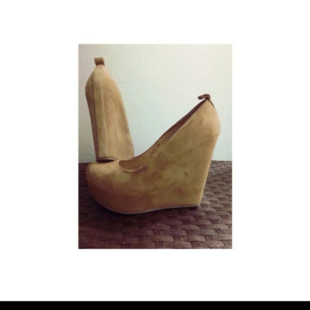 Aldo Tan Wedges